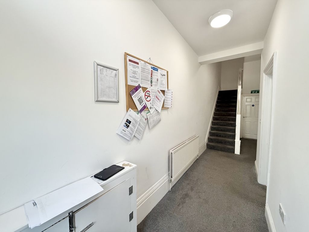 Property photo 3 of 17 Img_0160