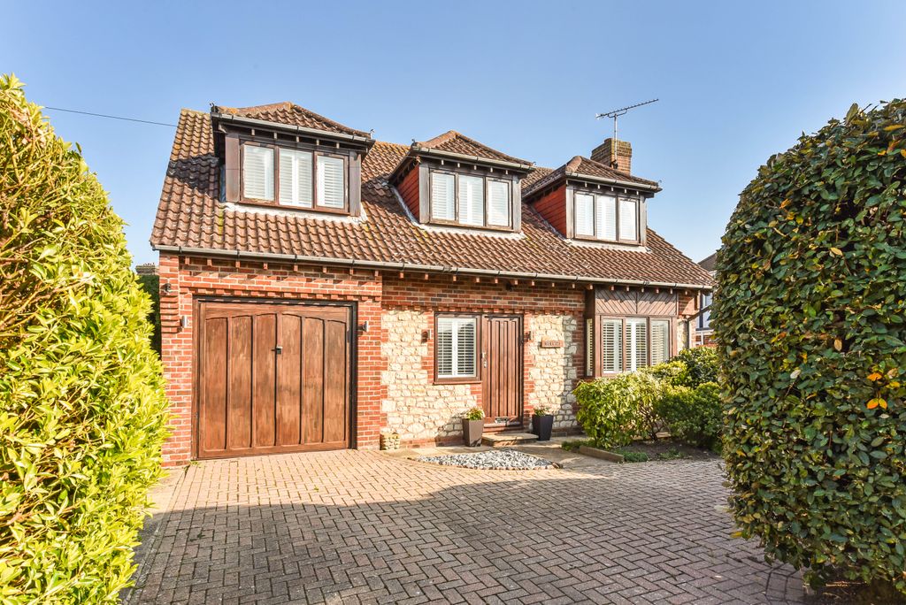 Property photo 1 of 33