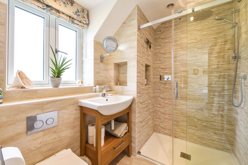 Additional image 20 of 4 bed detached house for saleMint Road, Liss Forest, Hampshire GU33