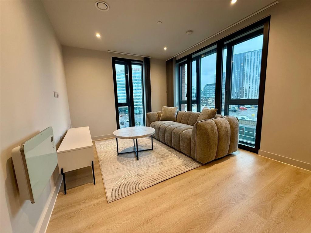 Property photo 3 of 19 Whatsapp Image 2026-02-24 At 09.11.43.Jpeg