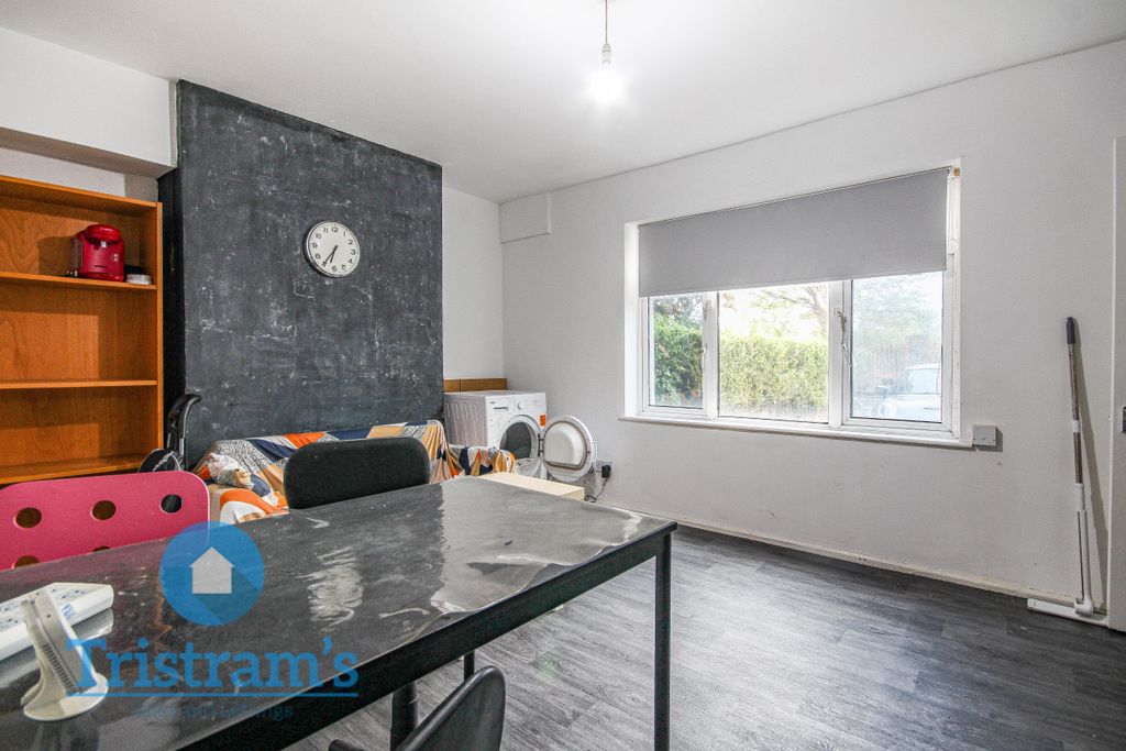 Property photo 2 of 10 Img_4007