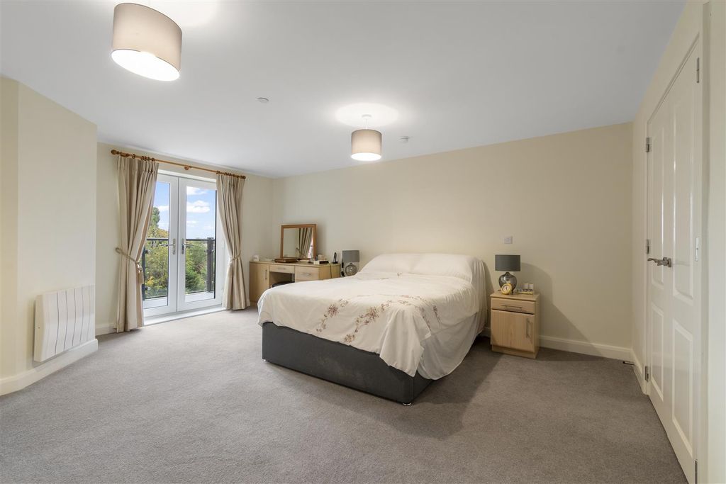 Additional image 13 of 3 bed flat for saleBroadleaf House, Birmingham Road, Sutton Coldfield B72