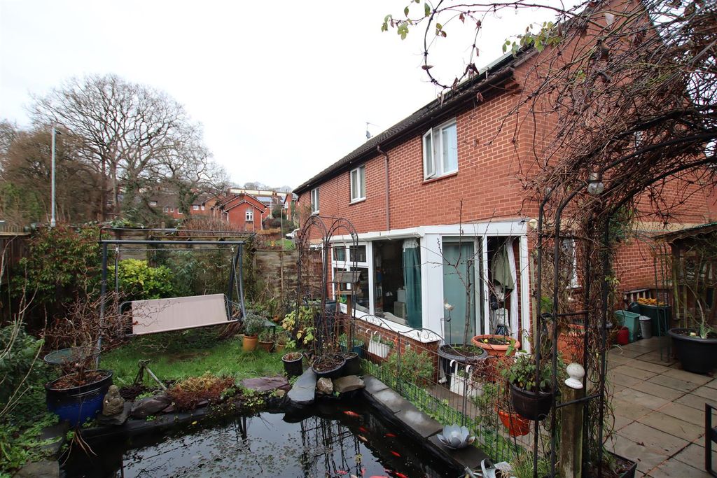 Property photo 2 of 13 Garden.Jpg