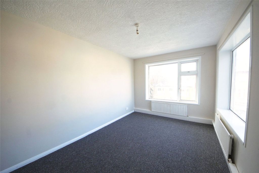 Property photo 2 of 10 Picture No. 01