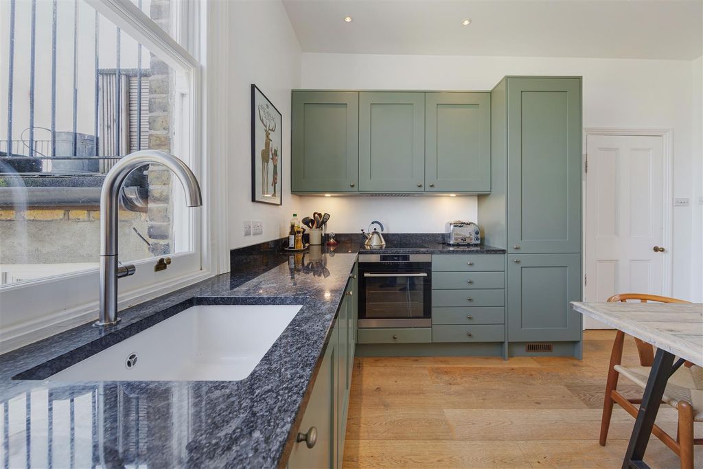 Property photo 3 of 24 0021.Jpg