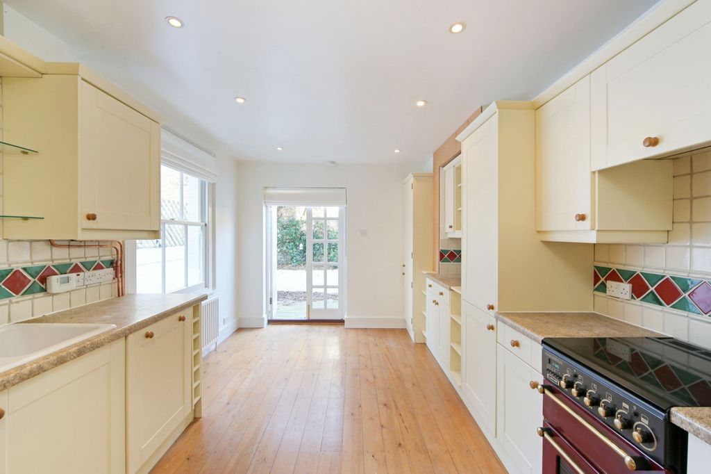 Property photo 1 of 10 Kitchen  (Main)