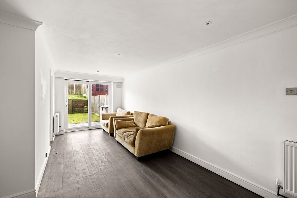 Property photo 3 of 14 Living/Dining Room