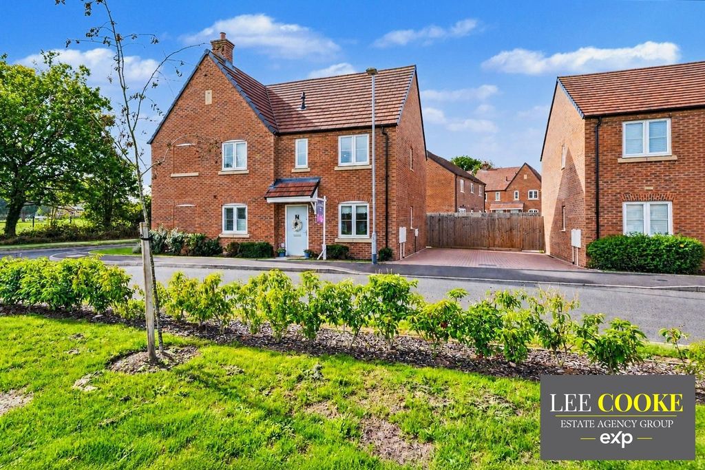 Property photo 1 of 37