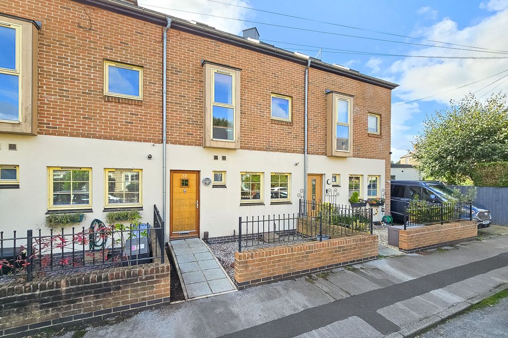 Property photo 1 of 22