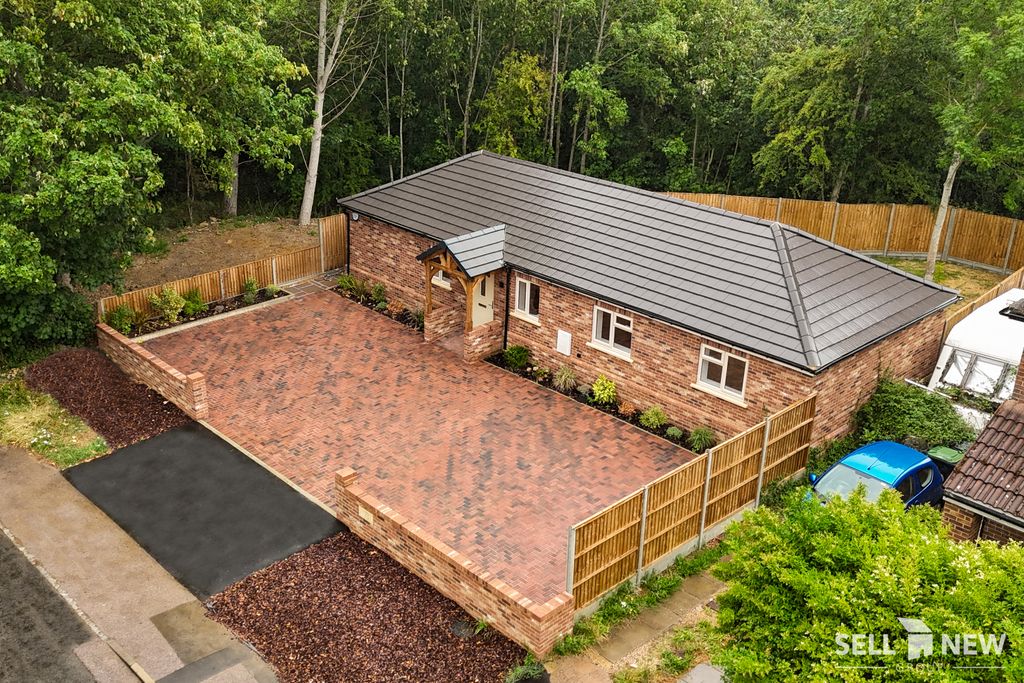 Property photo 3 of 31 External Elevation 
