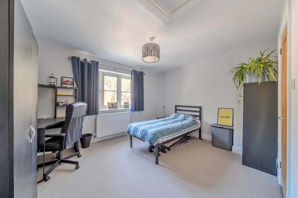 Additional image 14 of 4 bed detached house for saleNewstead Close, Godalming GU7