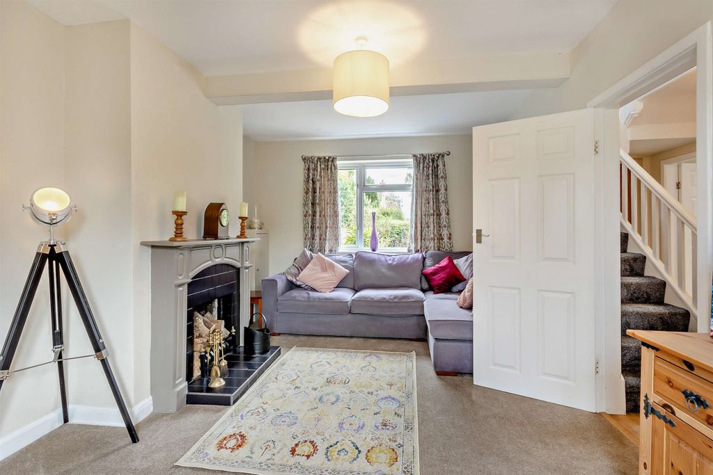 Property photo 3 of 13