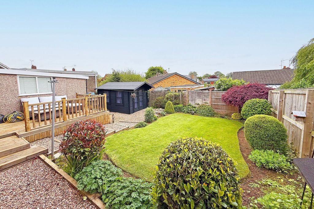 Property photo 3 of 17