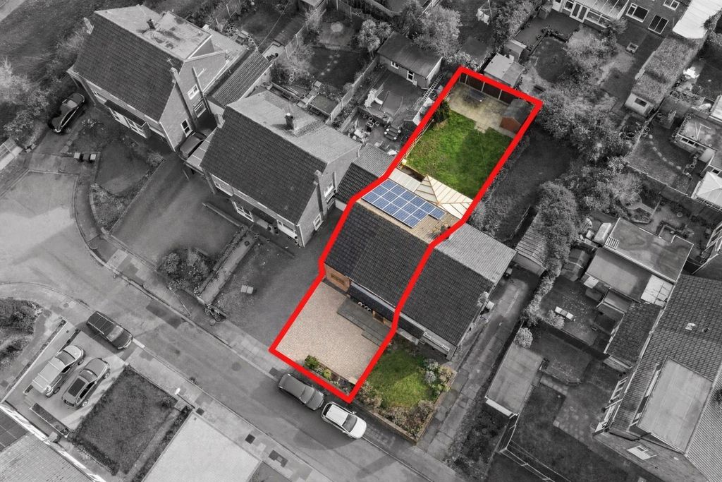 Property photo 2 of 31 Boundary