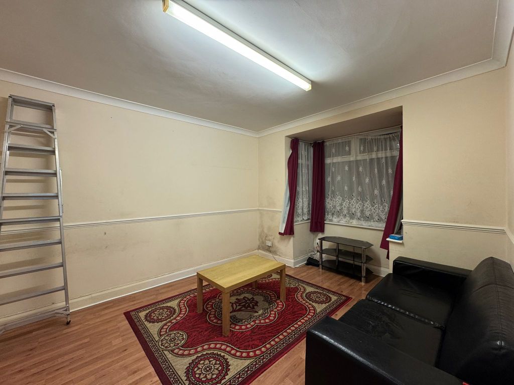 Property photo 1 of 9 Bridgewater Road Wembley Ha0 (1)