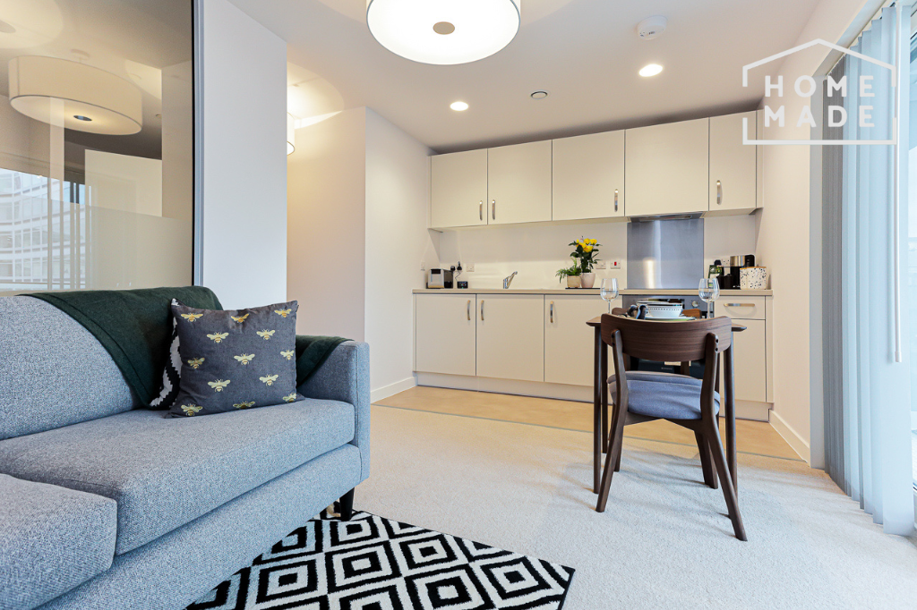 Property photo 3 of 17 P8Fy8Citu
