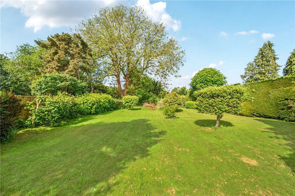 Property photo 2 of 24 Rear Garden