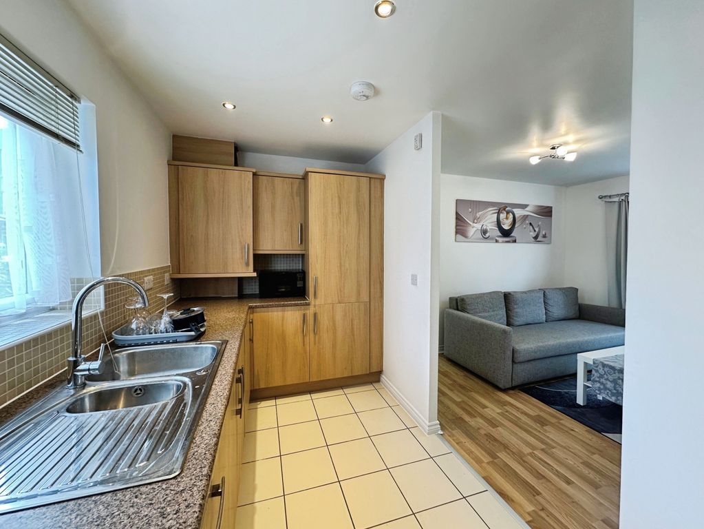 Property photo 2 of 9