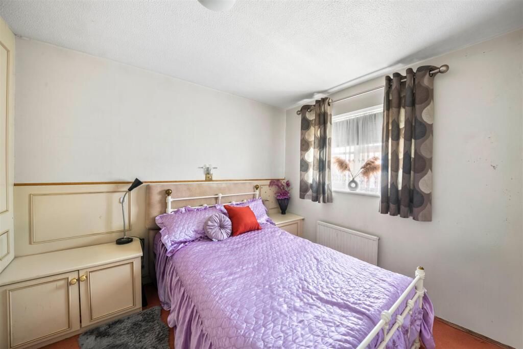 Property photo 2 of 16 29732_33831050_Img_01_0000.Jpeg