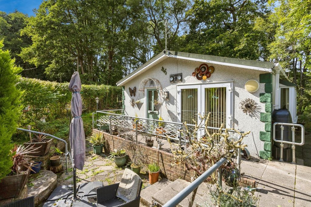 Property photo 1 of 17 Photo