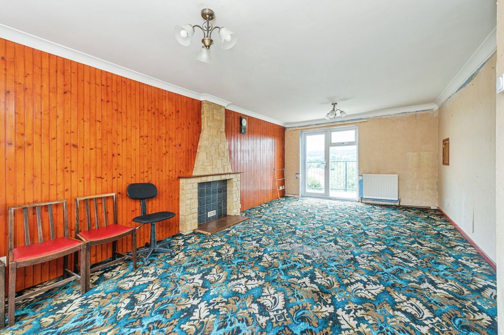 Property photo 3 of 14 Lounge/Dining Room