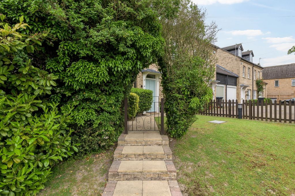 Property photo 3 of 39