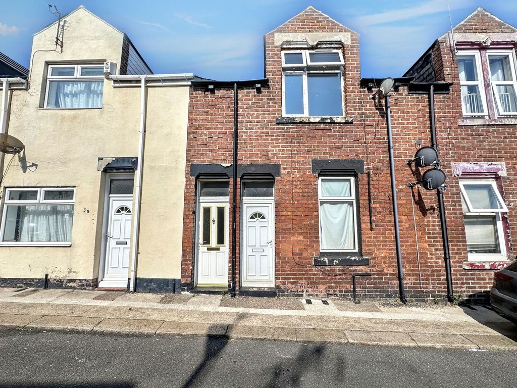 Property photo 1 of 6