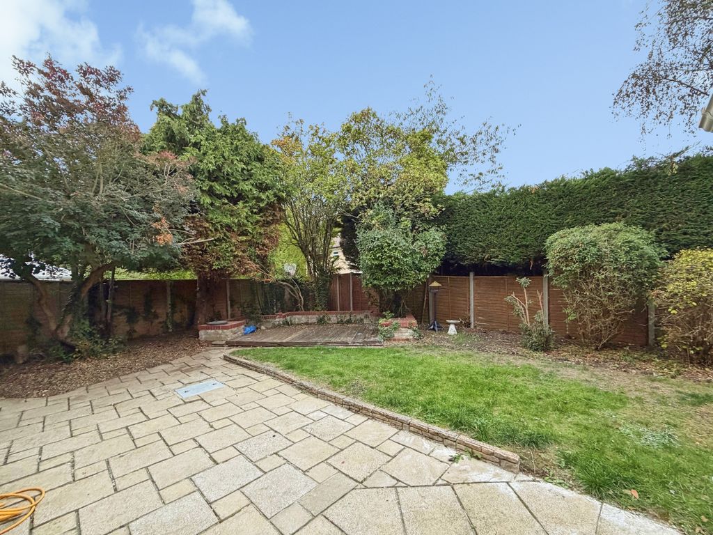 Property photo 2 of 11
