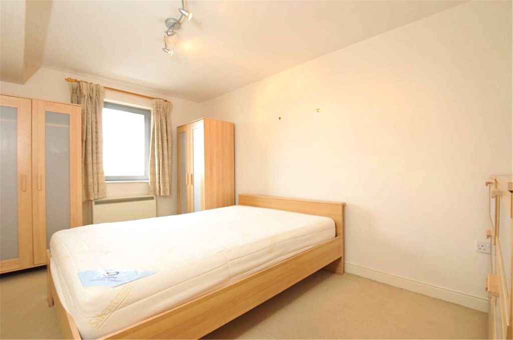 Property photo 3 of 4 Picture No. 04