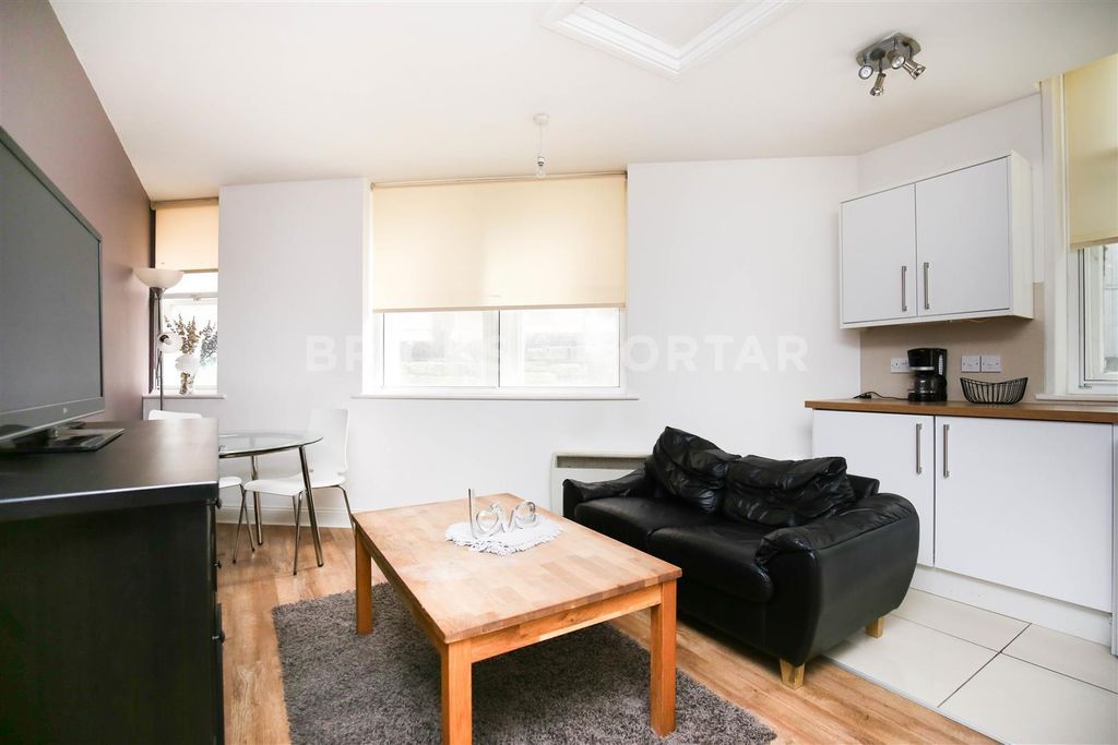 Property photo 1 of 10 6Ktifeezcndffpciiji53Eymgqe.Jpg