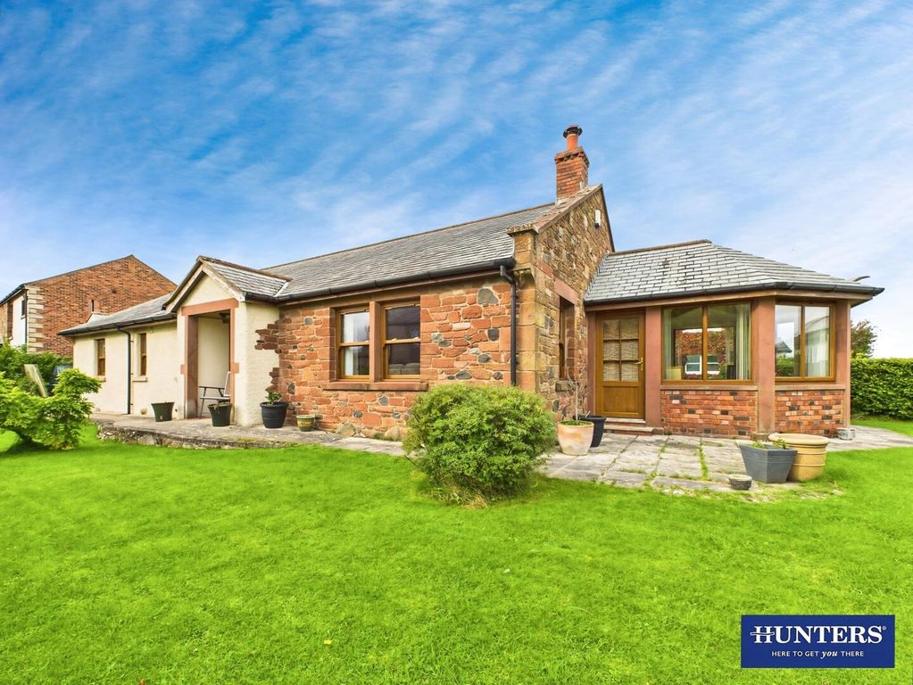 Property photo 1 of 21 Front (Exterior)