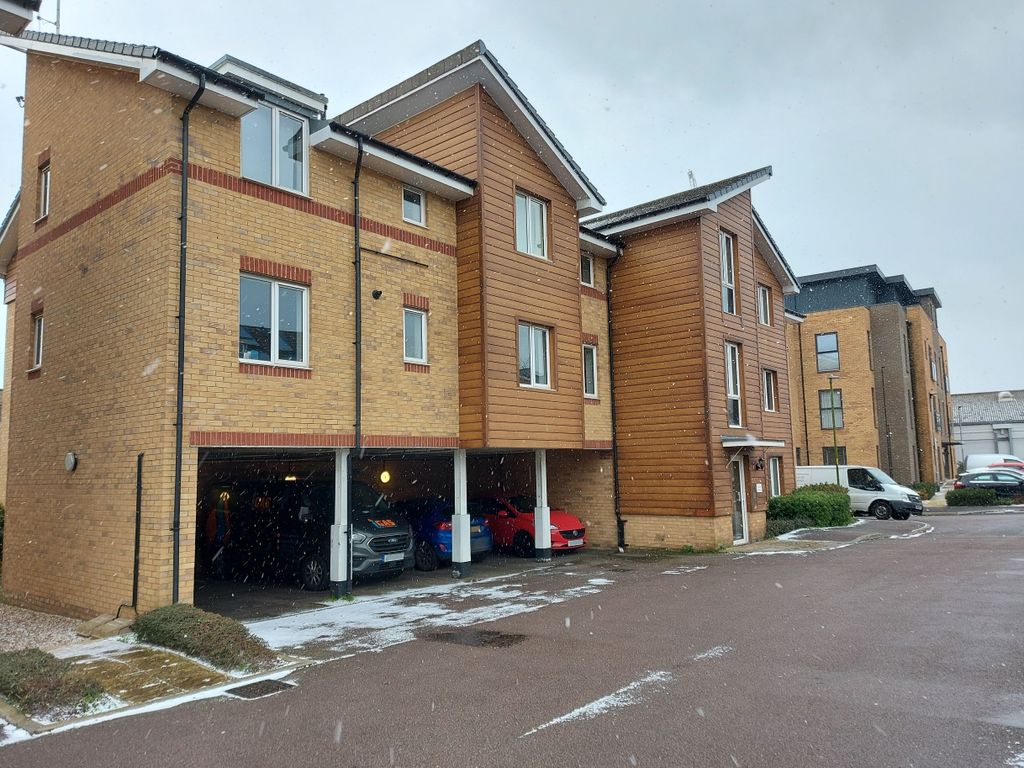 Property photo 1 of 13 External