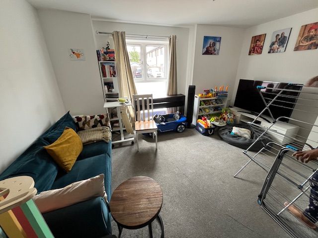 Property photo 2 of 5 Living Room