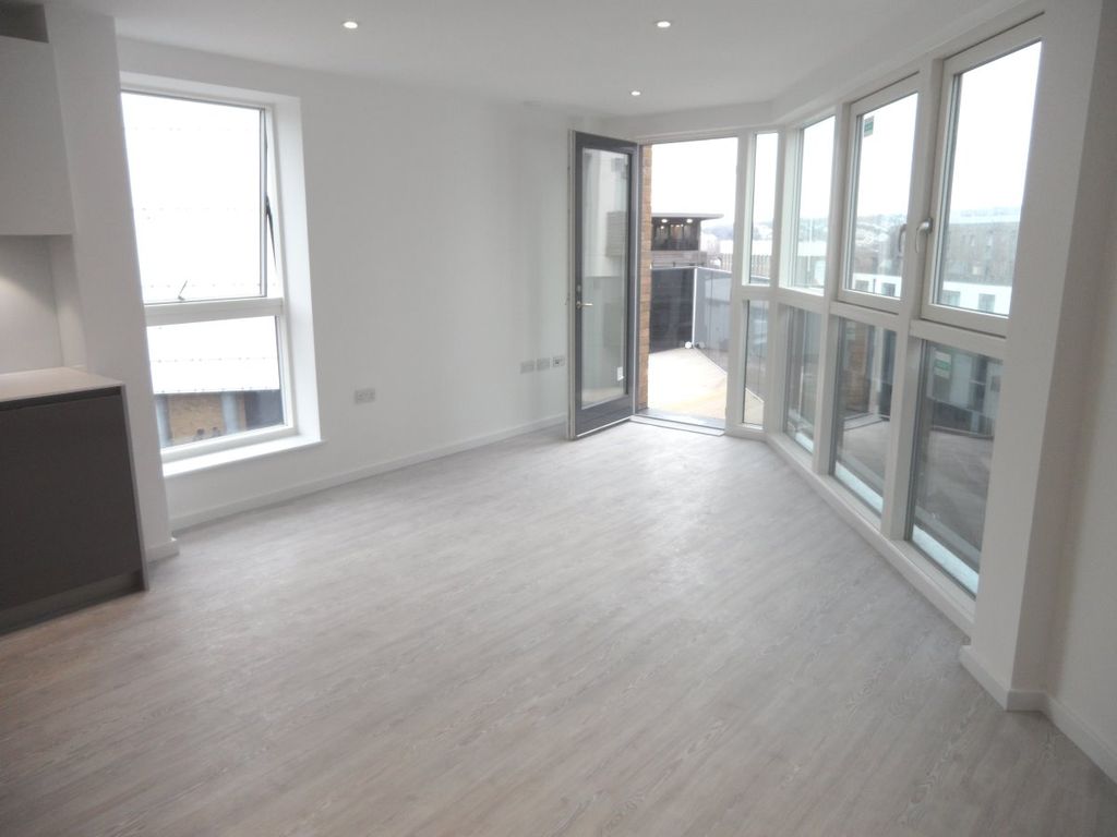 Property photo 2 of 7