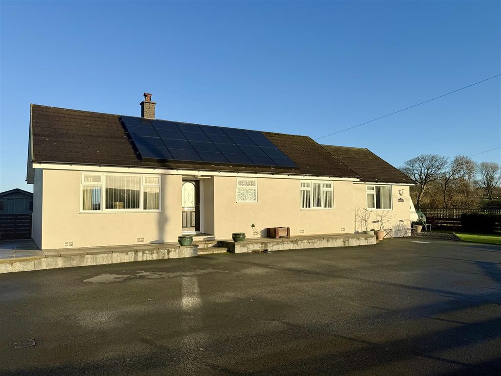 Property photo 1 of 33 Location