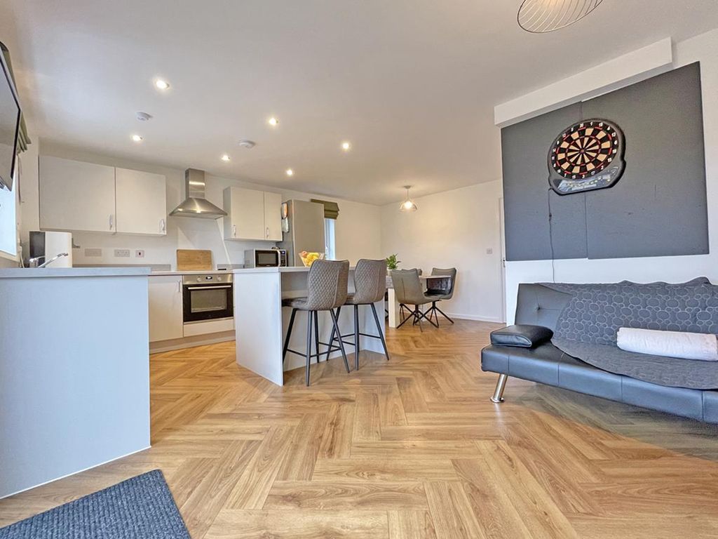 Property photo 2 of 20 Foxglove Gardens 34 - Kitchen Diner.Jpg