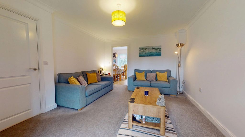 Property photo 3 of 27 4875633