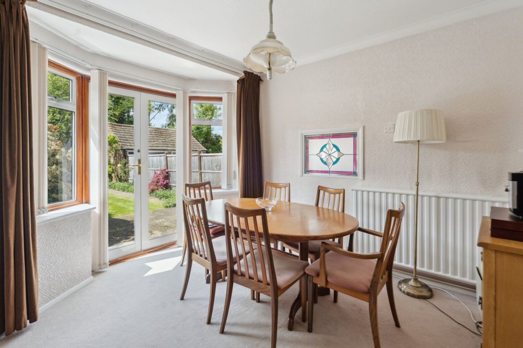 Property photo 3 of 21 Dining Room