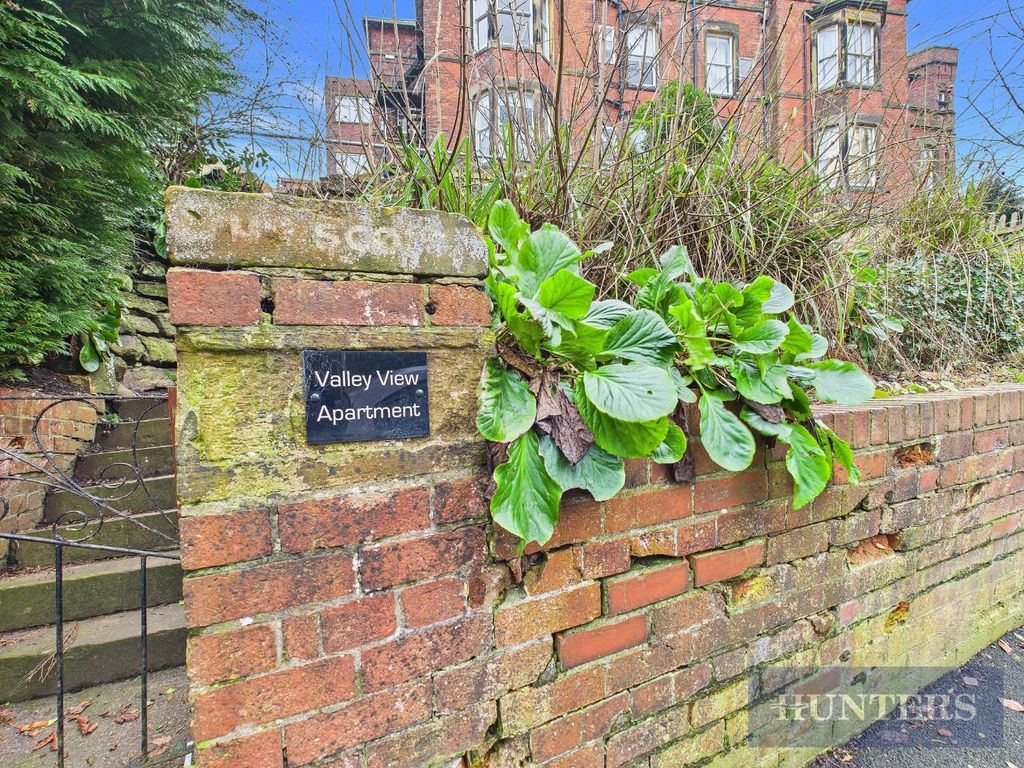 Property photo 1 of 16 Cam05316G0-Pr0318-Still001.Jpg