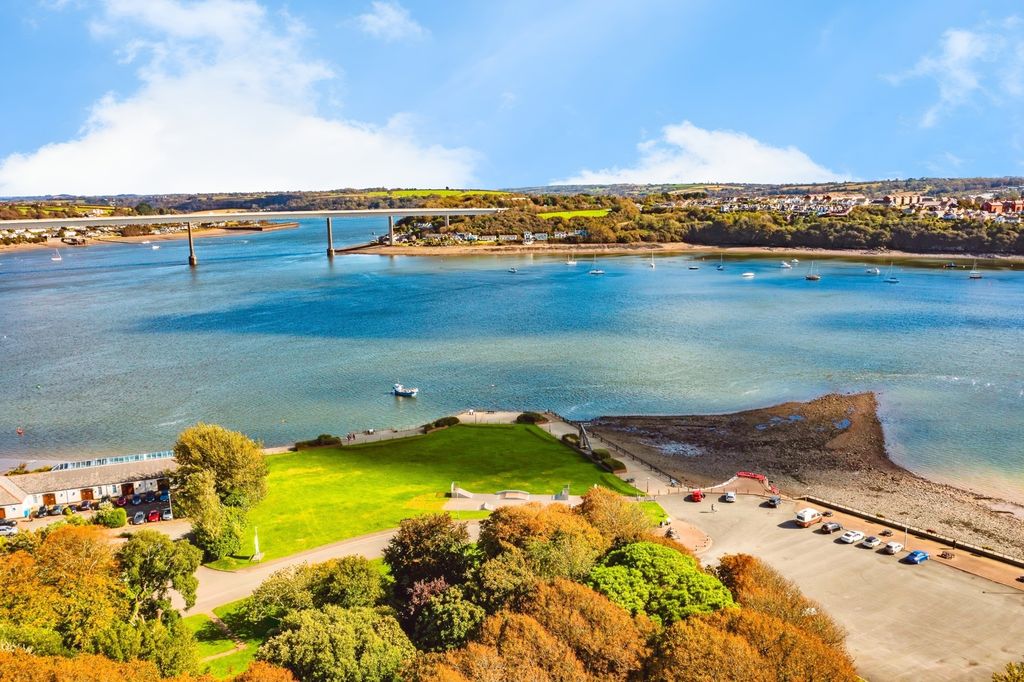 Property photo 2 of 22 Drone