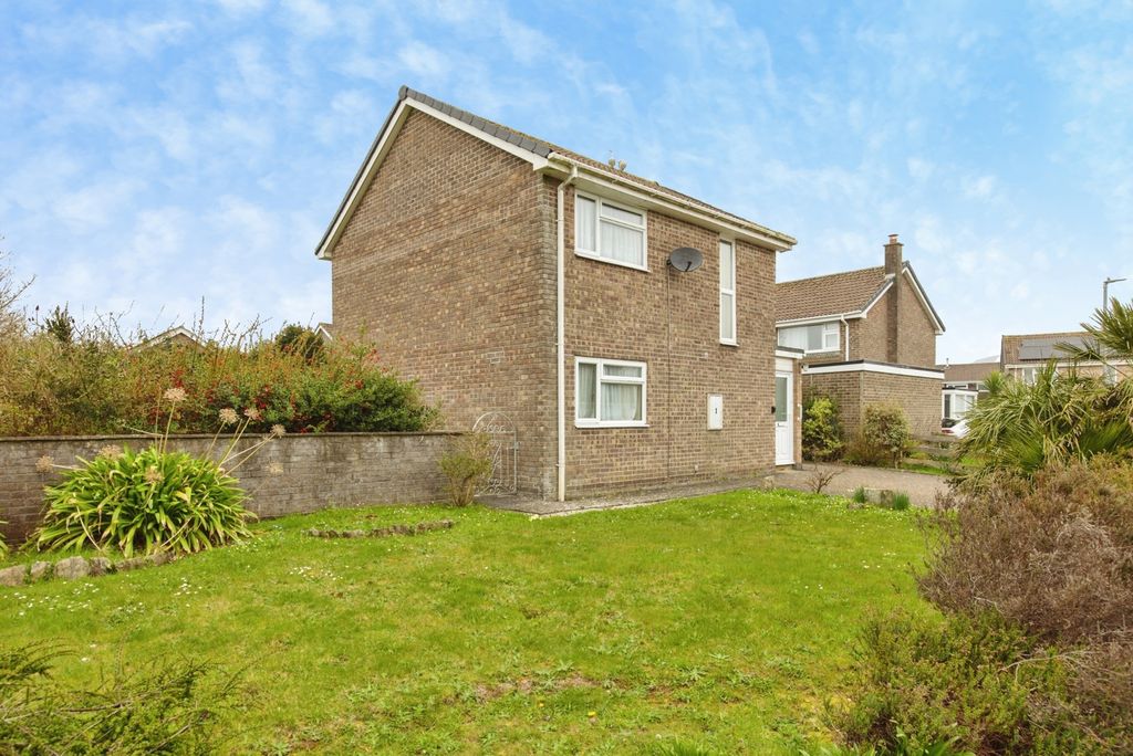 Property photo 3 of 20 Pbox-Img.Jpg