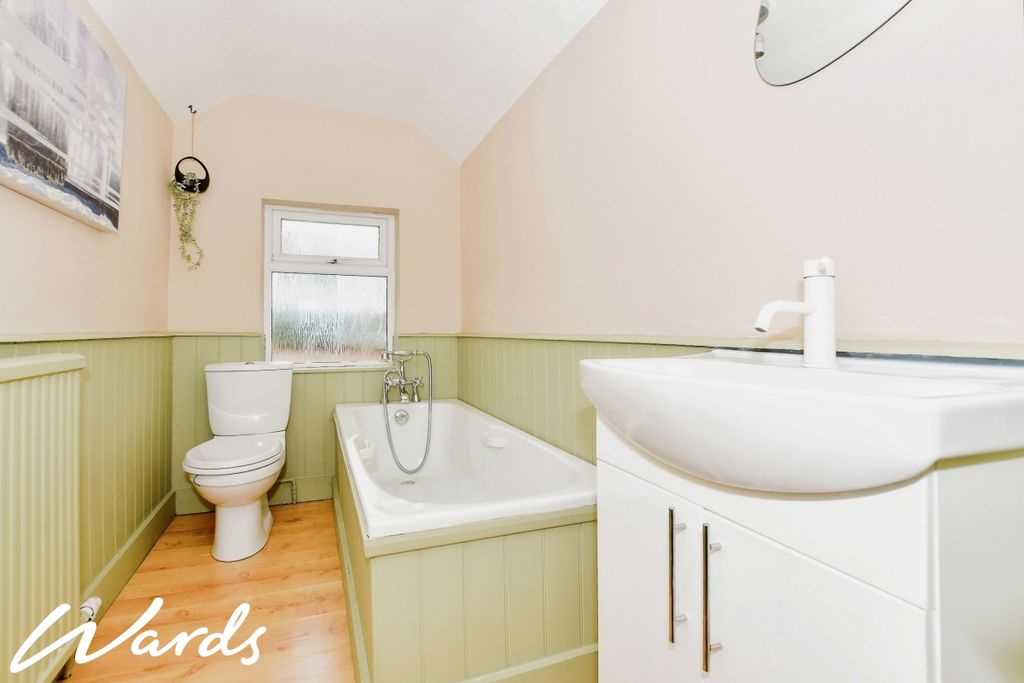 Property photo 3 of 9 4F210929-901Gggsn...