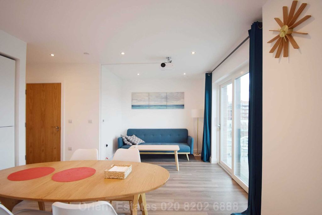 Property photo 3 of 8