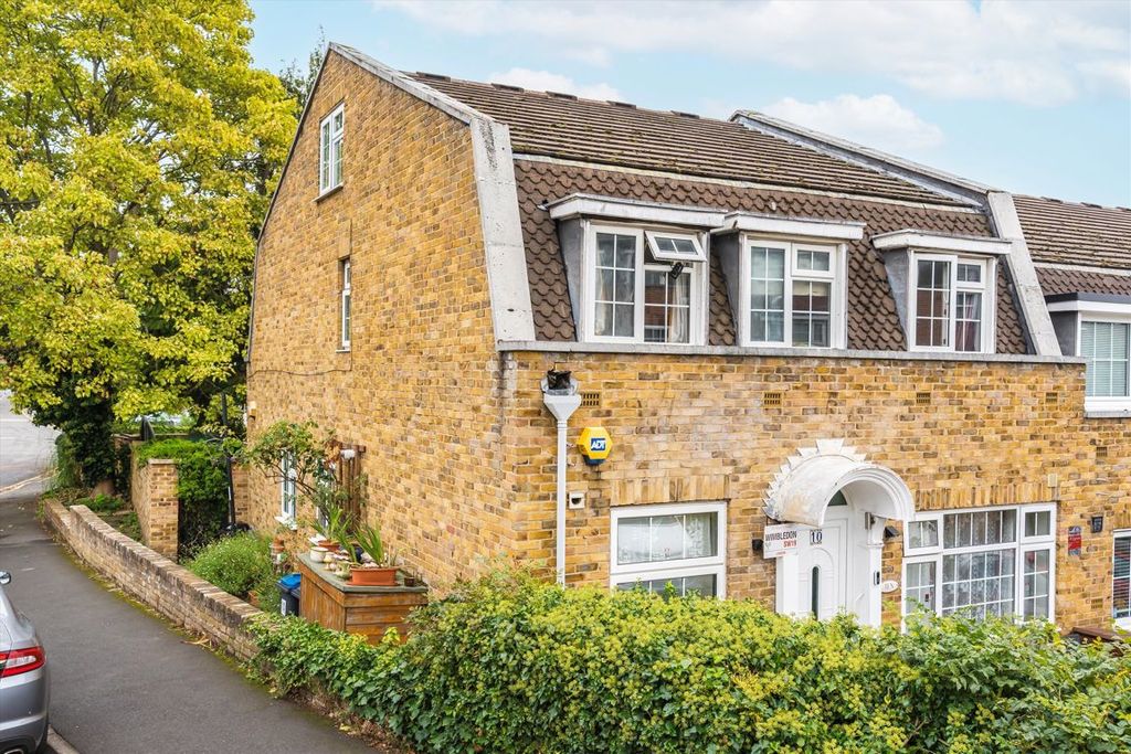 Property photo 1 of 11