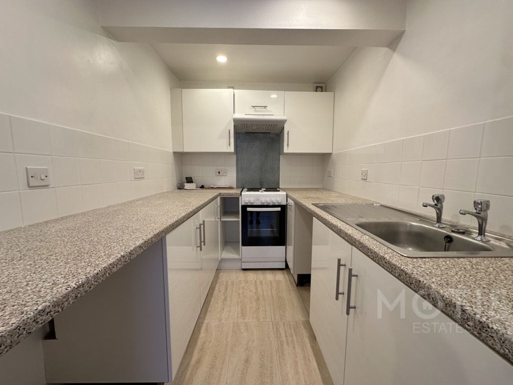 Property photo 3 of 9 Photo 3