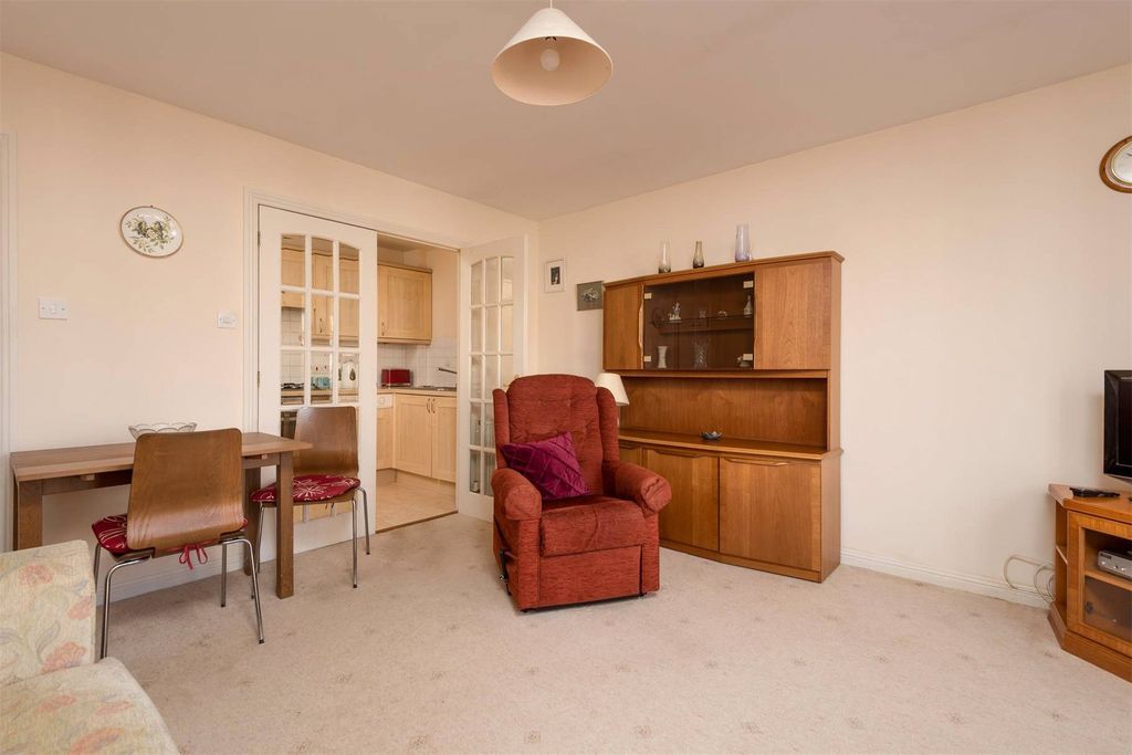 Property photo 3 of 18 Picture No. 16