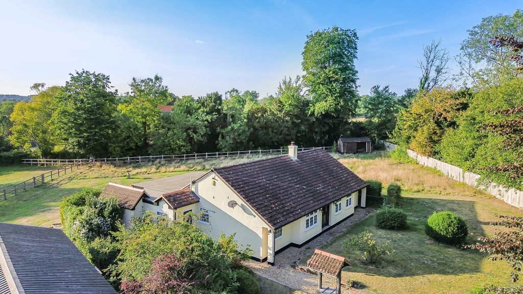 Property photo 2 of 35 Picture No. 36