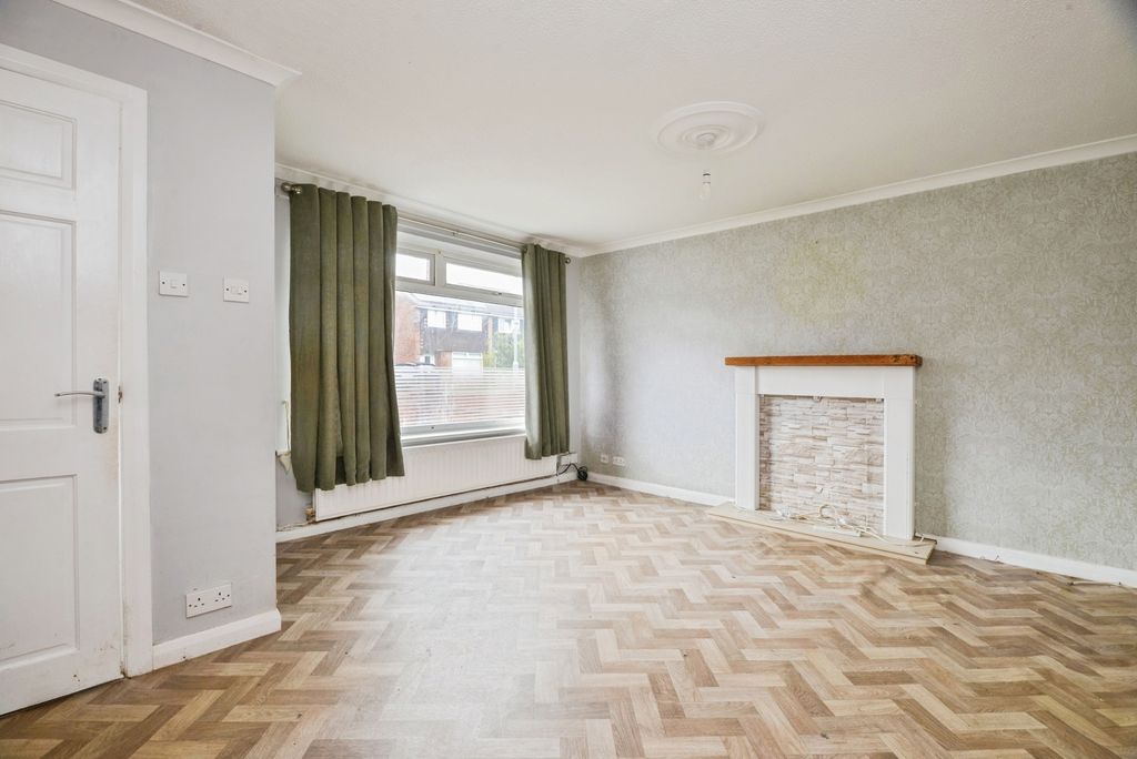 Property photo 3 of 18 Pbox-Img.Jpg