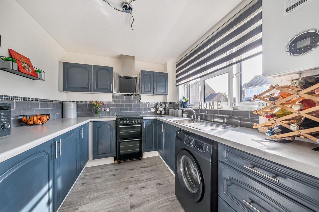 Property photo 3 of 22 1345220-8-68Addd6E3736c.Jpg