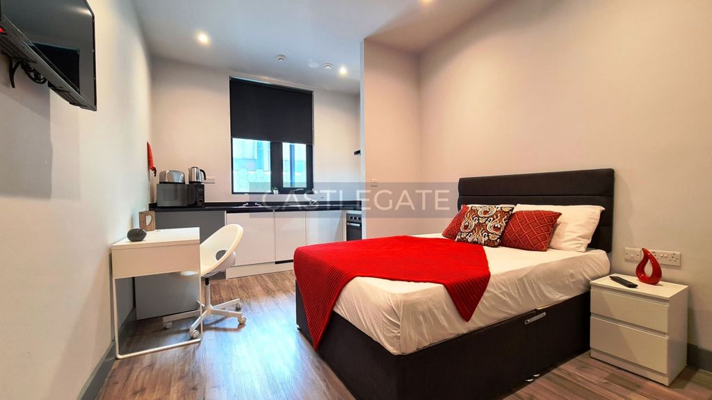 Property photo 1 of 13 Room 17, Renaissance Works, 105 New Street, Huddersfield, HD1 2As (6)